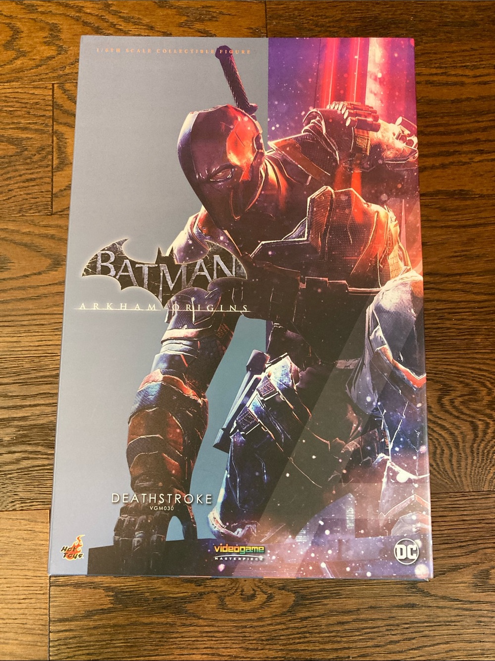 Batman Arkham Origins Deathstroke 1/6 Scale Action Figure Hot Toys 18694